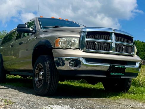 Used 2003 Dodge Ram 3500 Truck SLT AWD/4WD image 12