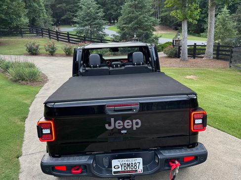 Used 2020 Jeep Gladiator Rubicon AWD/4WD image 9