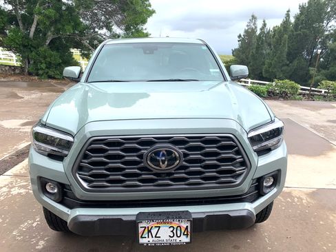 Used 2023 Toyota Tacoma TRD Off-Road AWD/4WD image 14