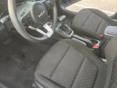 Used 2022 Kia Rio S image 16