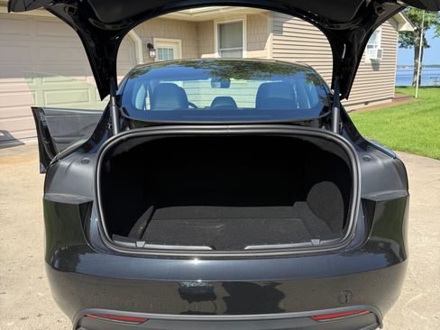 Used 2026 Tesla Model 3 AWD/4WD image 4