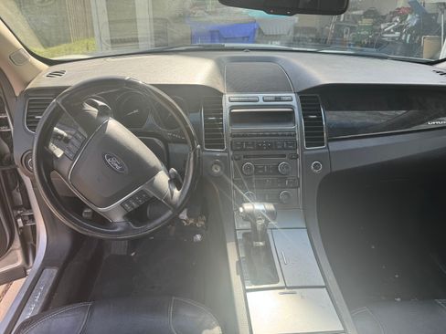 Used 2011 Ford Taurus Limited image 5