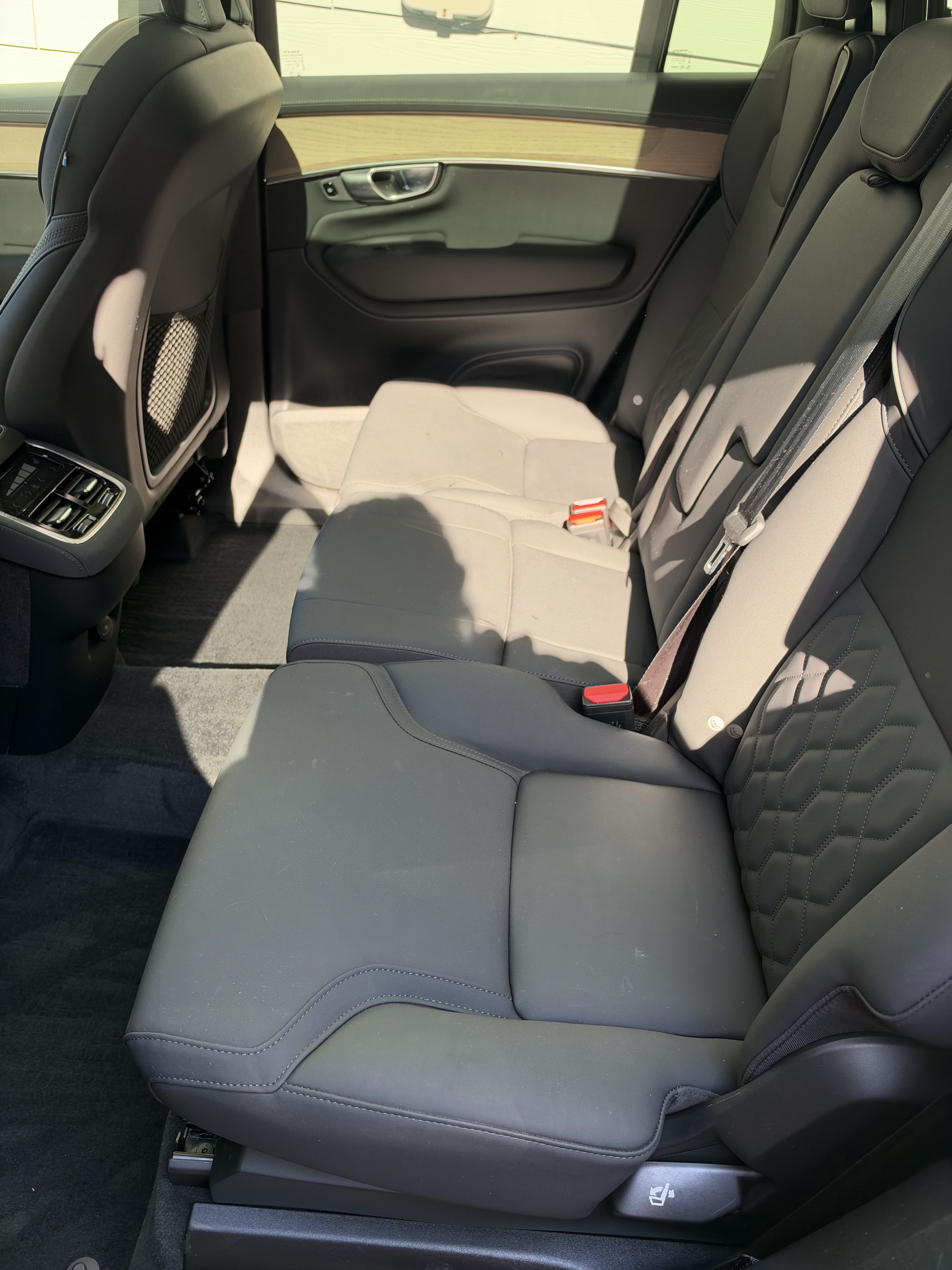 Used 2026 Volvo XC90 B5 Plus w/ Protection Package AWD/4WD image 6