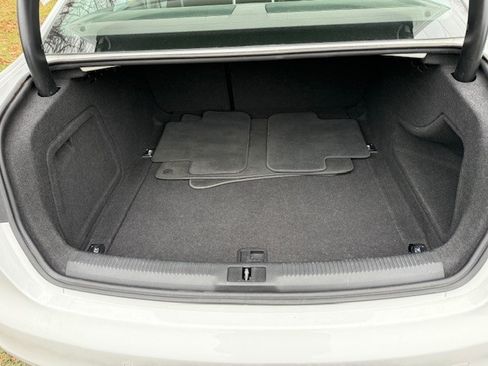 Used 2016 Audi A4 2.0T Premium image 4