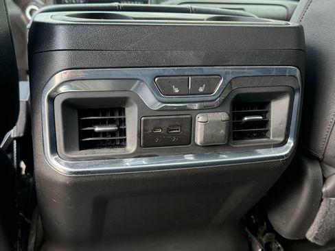 Used 2023 GMC Sierra 2500 AT4 AWD/4WD image 13