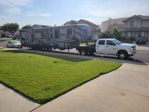 Used 2017 RAM 3500 Tradesman w/ Chrome Appearance Group image 10