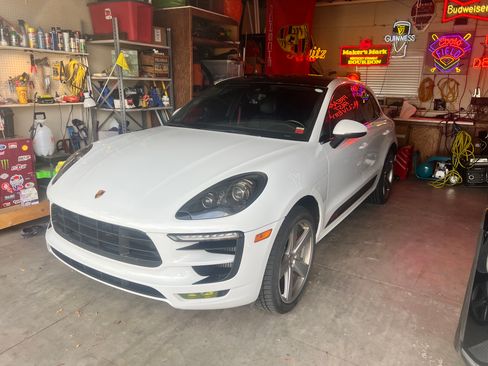 Used 2017 Porsche Macan GTS image 1