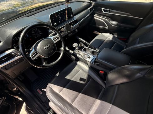 Used 2020 Kia Telluride LX FWD image 8
