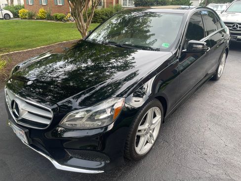 Used 2014 Mercedes-Benz E 350 4MATIC Sedan image 1