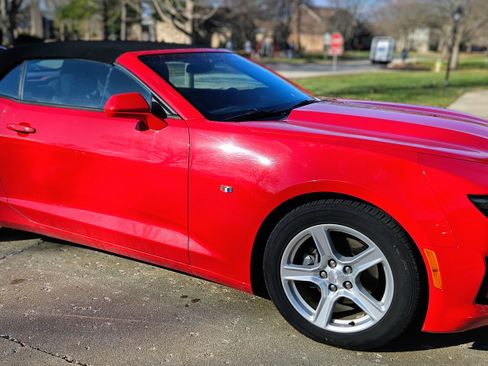 Used 2020 Chevrolet Camaro LT image 16