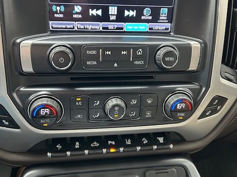 Used 2018 GMC Sierra 2500 SLT w/ Duramax Plus Package image 13