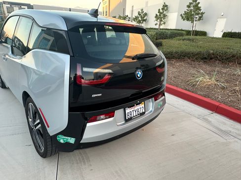 Used 2015 BMW i3 w/ Range Extender image 17