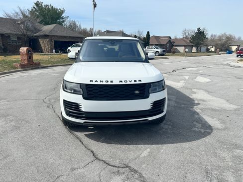 Used 2020 Land Rover Range Rover Long Wheelbase HSE image 12