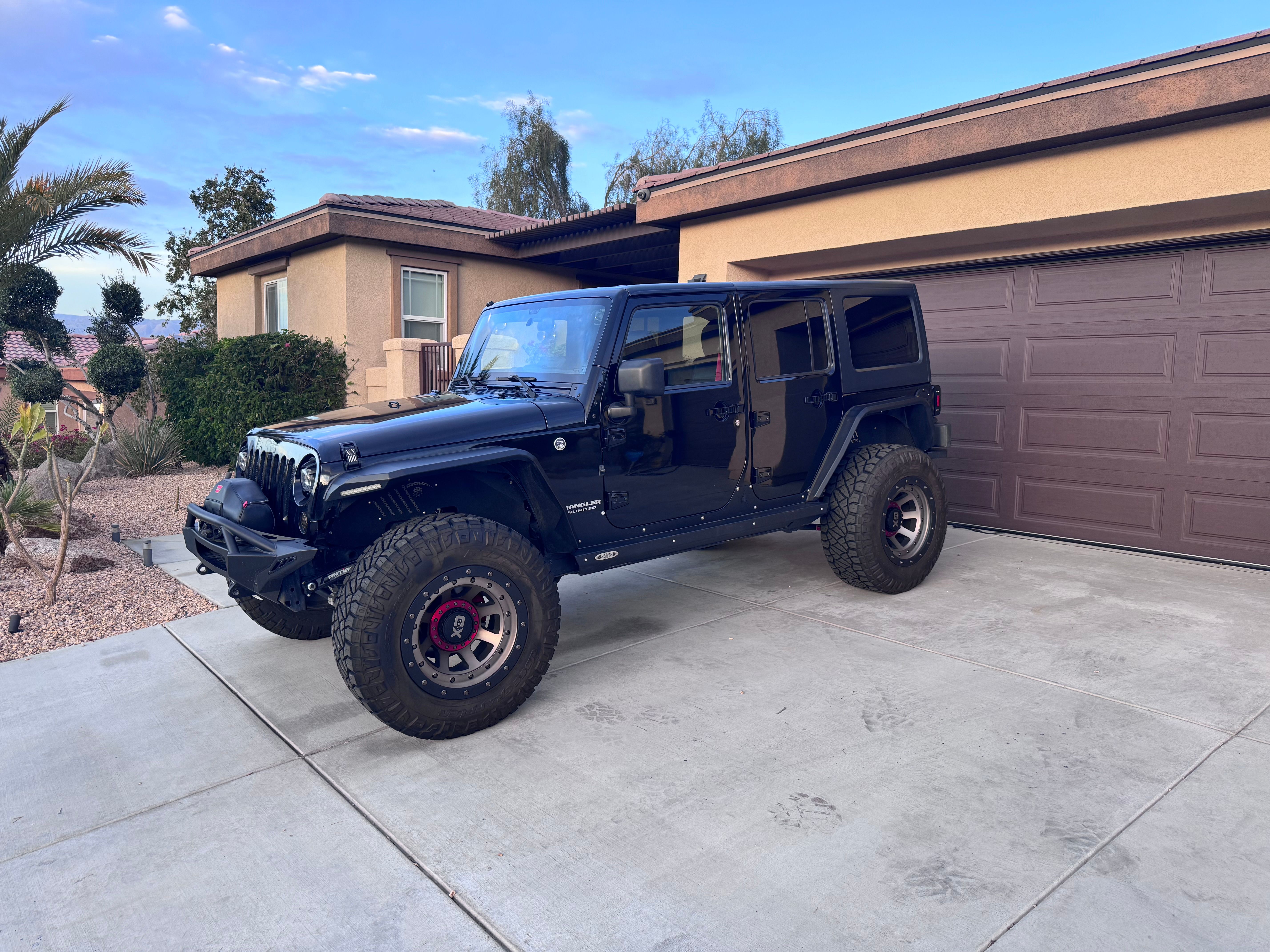 Used 2012 Jeep Wrangler Unlimited Sport AWD/4WD image 2