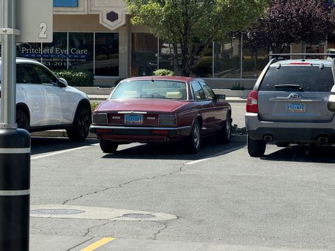 Used 1992 Jaguar XJ Vanden Plas image 5