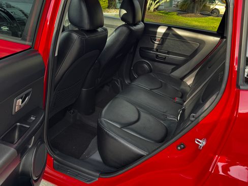Used 2011 Kia Soul + w/ Hamstar Special Edition Pkg FWD image 11