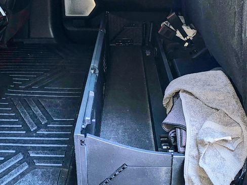 Used 2022 Ford F150 Tremor w/ Equipment Group 402A High image 12