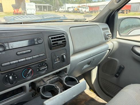 Used 2007 Ford F250 XLT image 10