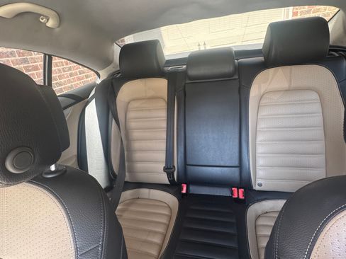 Used 2016 Volkswagen CC R-Line FWD image 4