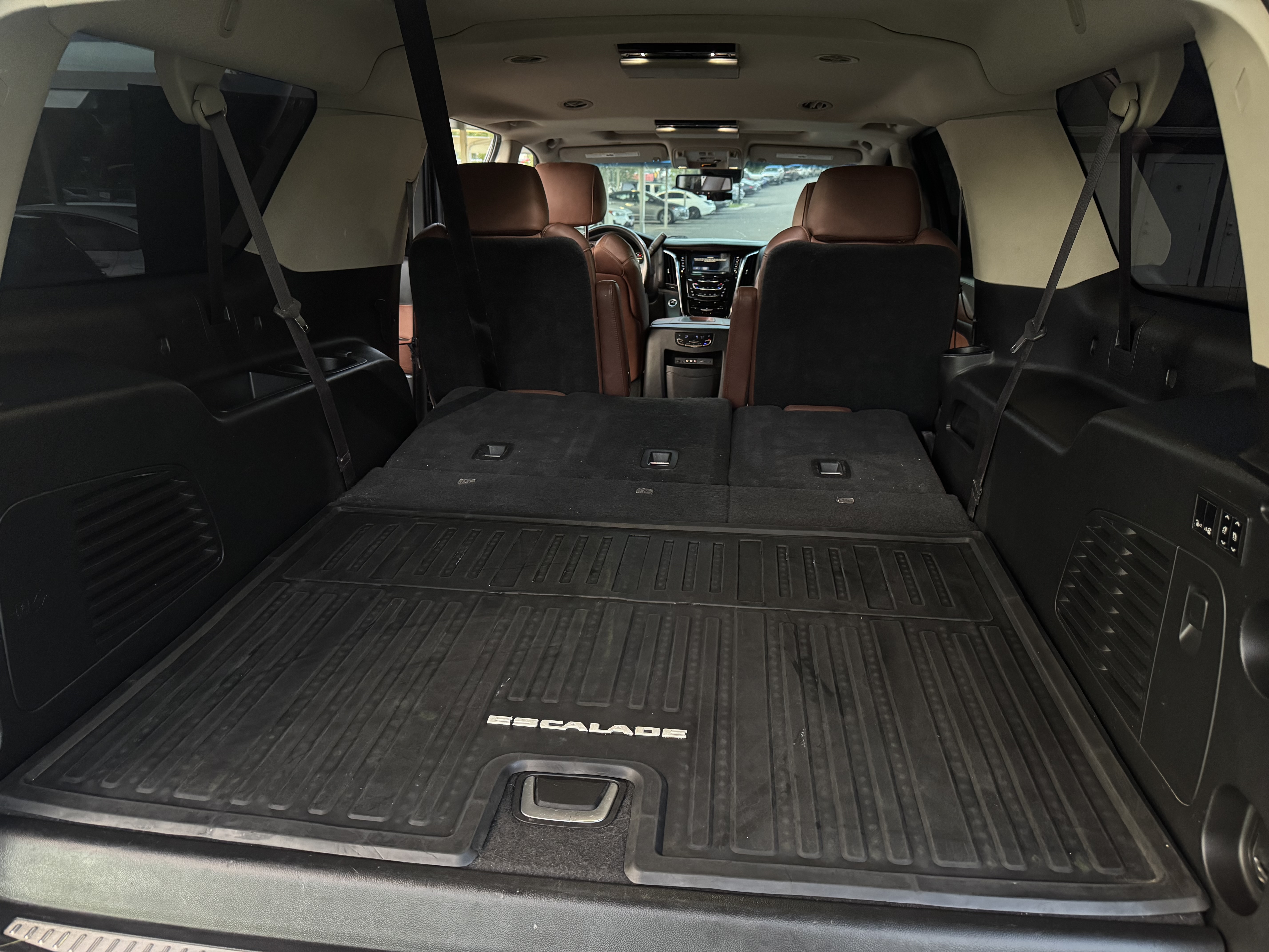 Used 2016 Cadillac Escalade ESV Premium AWD/4WD image 14
