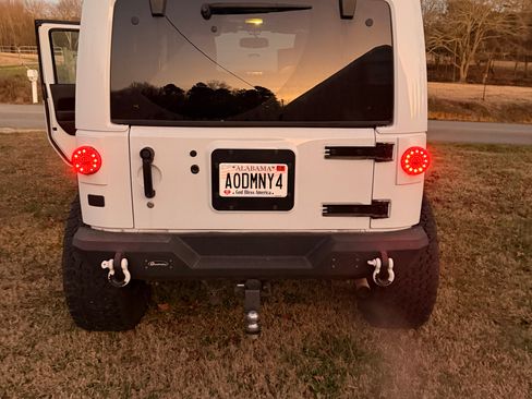 Used 2013 Jeep Wrangler Sahara w/ Trailer Tow Group image 9