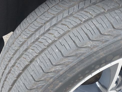 Used 2018 Jeep Grand Cherokee Limited AWD/4WD image 13