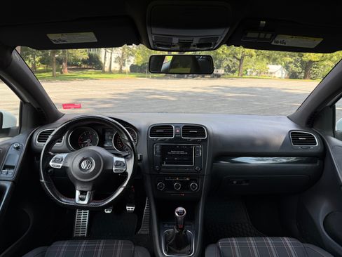 Used 2012 Volkswagen GTI 2-Door FWD image 9