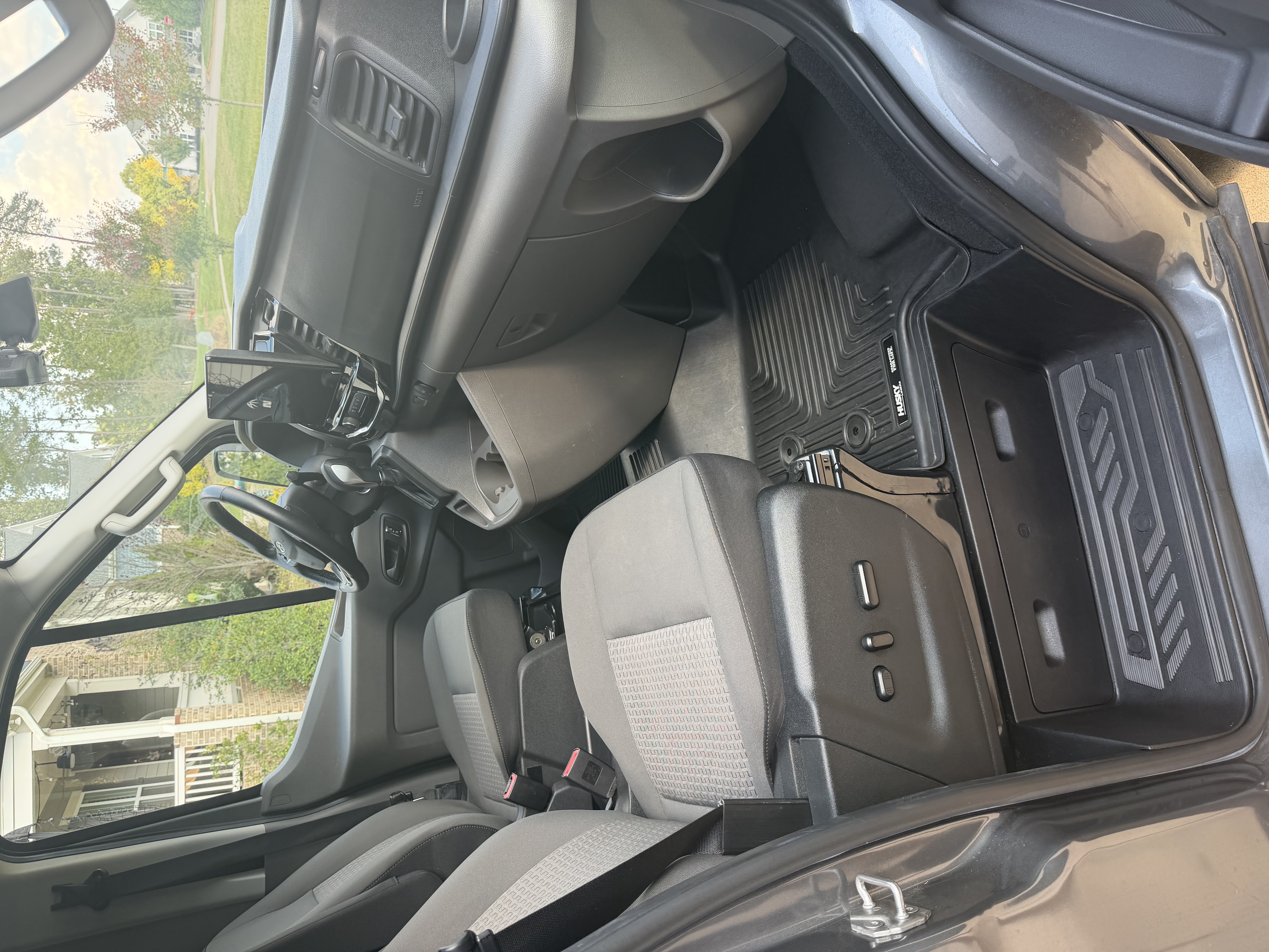 Used 2024 Ford Transit 350 XLT RWD image 11