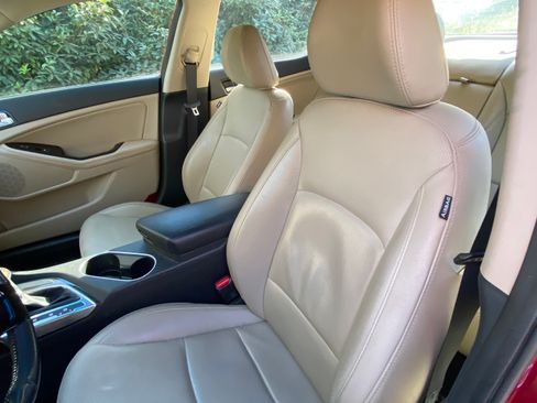 Used 2014 Kia Optima EX image 23