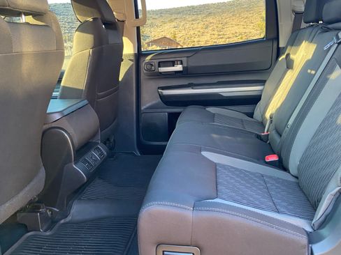 Used 2017 Toyota Tundra SR5 image 11