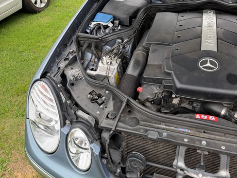 Used 2006 Mercedes-Benz E 500 4MATIC Sedan image 14