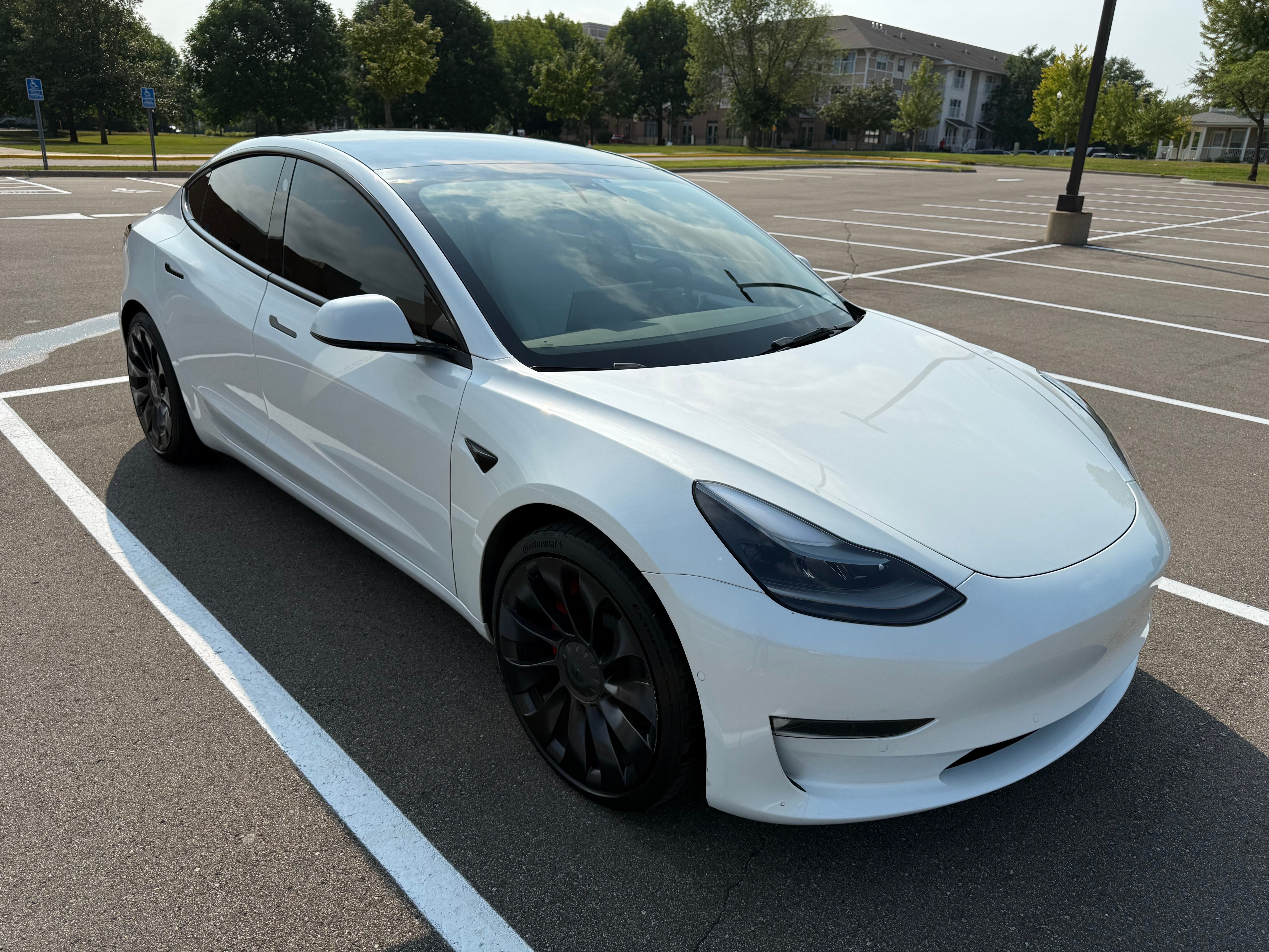 Used 2022 Tesla Model 3 Performance AWD/4WD image 2
