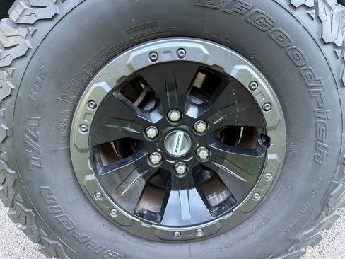 Used 2018 Ford F150 Raptor w/ Equipment Group 802A Luxury image 24