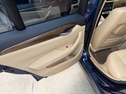 Used 2014 BMW X1 sDrive28i RWD image 9