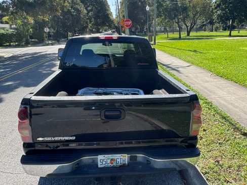 Used 2006 Chevrolet Silverado 1500 LT w/ Light Duty Power Package image 6