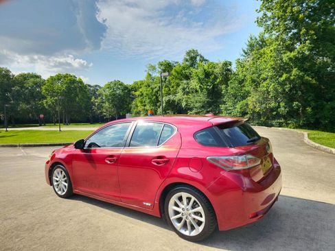 Used 2013 Lexus CT 200h image 4