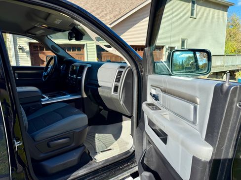 Used 2014 RAM 1500 Big Horn image 16