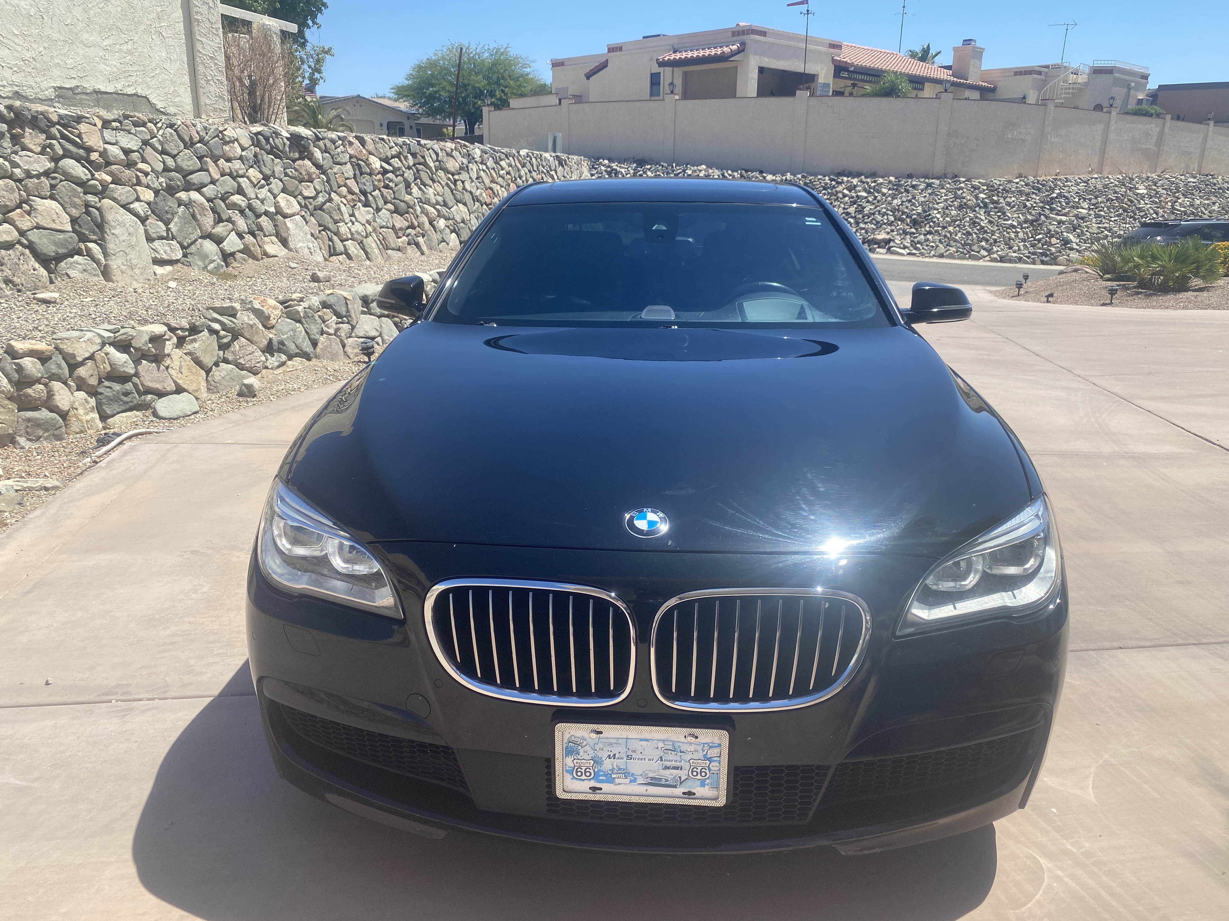 Used 2015 BMW 750Li RWD image 1