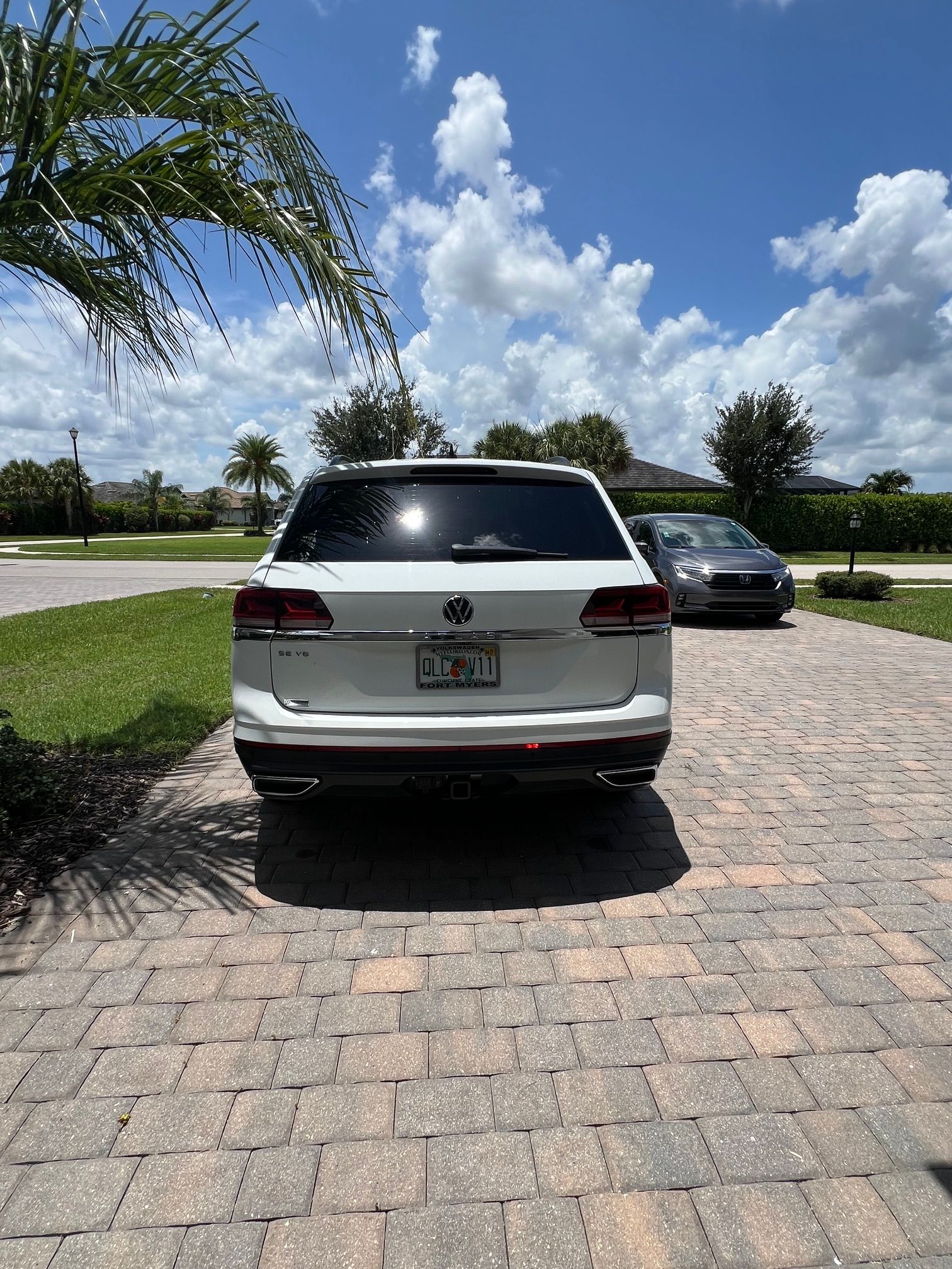 Used 2022 Volkswagen Atlas SE w/ Panoramic Sunroof Package FWD image 5