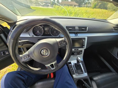 Used 2012 Volkswagen CC R-Line image 12