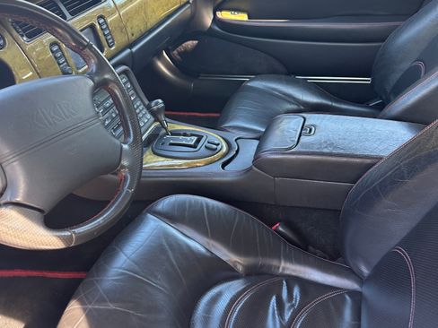 Used 2001 Jaguar XKR Coupe image 14
