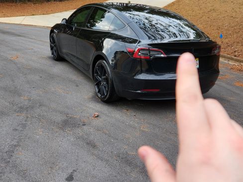 Used 2023 Tesla Model 3 Standard Range image 6