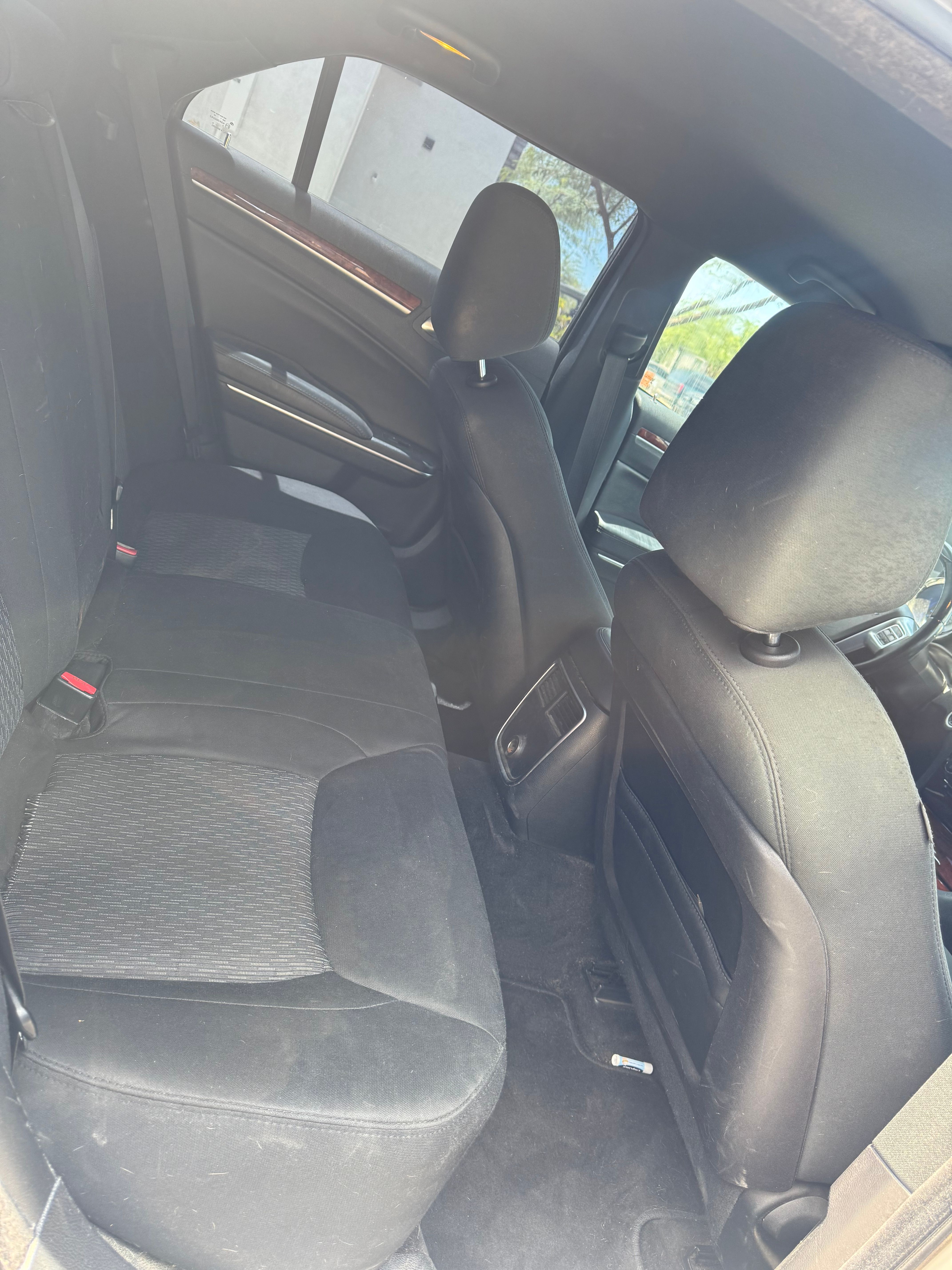 Used 2012 Chrysler 300 RWD image 12