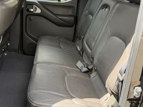 Used 2014 Nissan Frontier PRO-4X w/ Pro-4x Luxury Package AWD/4WD image 8