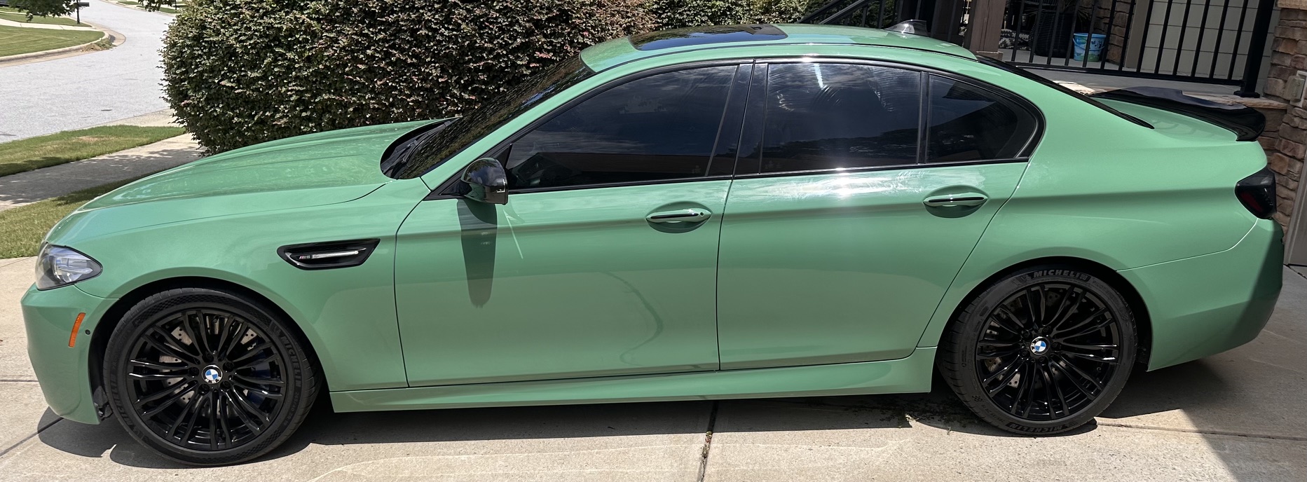 Used 2014 BMW M5 RWD image 9
