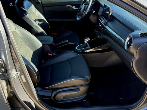 Used 2021 Kia Forte GT-Line image 16