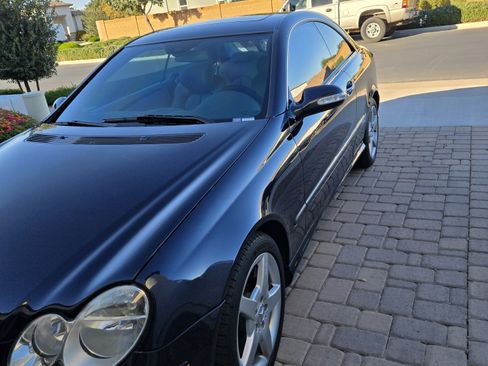 Used 2005 Mercedes-Benz CLK 500 Coupe image 13