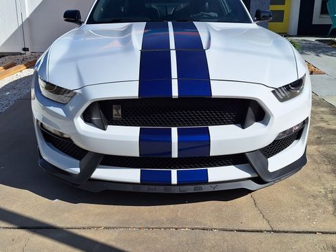Used 2016 Ford Mustang Shelby GT350 w/ Technology Package image 5