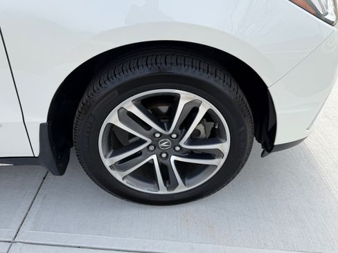 Used 2017 Acura MDX SH-AWD w/ Advance Package image 13