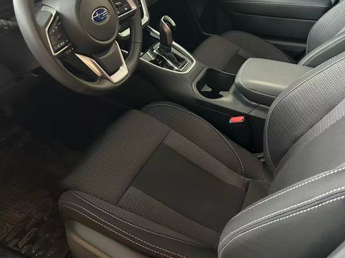 Used 2025 Subaru Outback Premium w/ Popular Package #1A AWD/4WD image 4